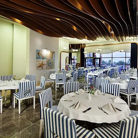 Hotel Grand 4*
